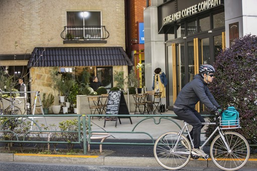 散歩や通勤中に、新しい店や景色を発見できるのも気軽な自転車ならでは。